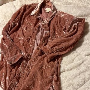Maeve Anthropologie pink size 6 Velvet Button-Up Shirt